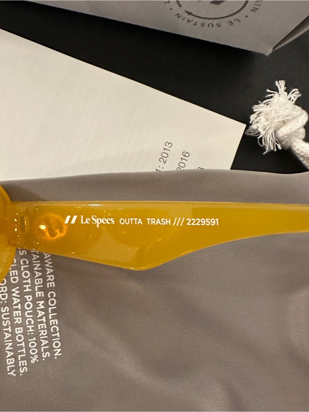 🆕 Le Specs Le Sustain Outta Trash - Mustard (yellow) - Picture 5 of 8
